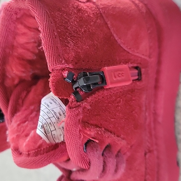 Ugg Neumel II Lace Up/Zip Deep Red Booties Toddler Size 8.  S/N 1017320T. - Picture 2 of 3